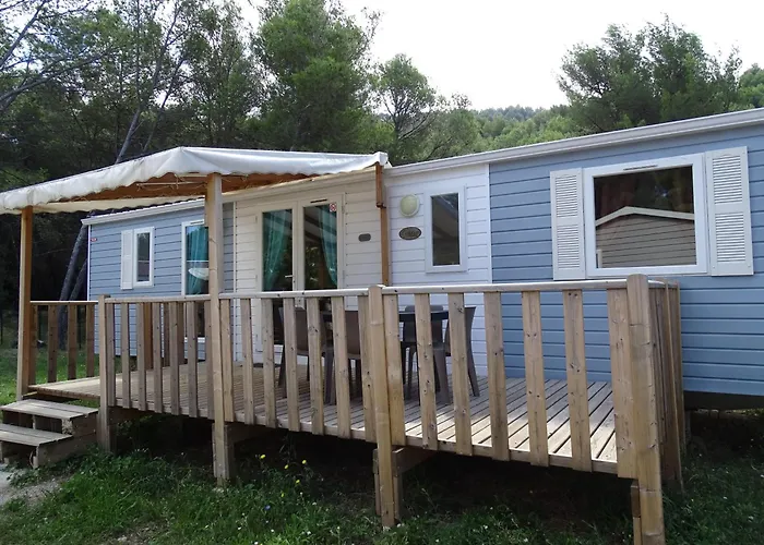 Camping Aux Portes De Cassis