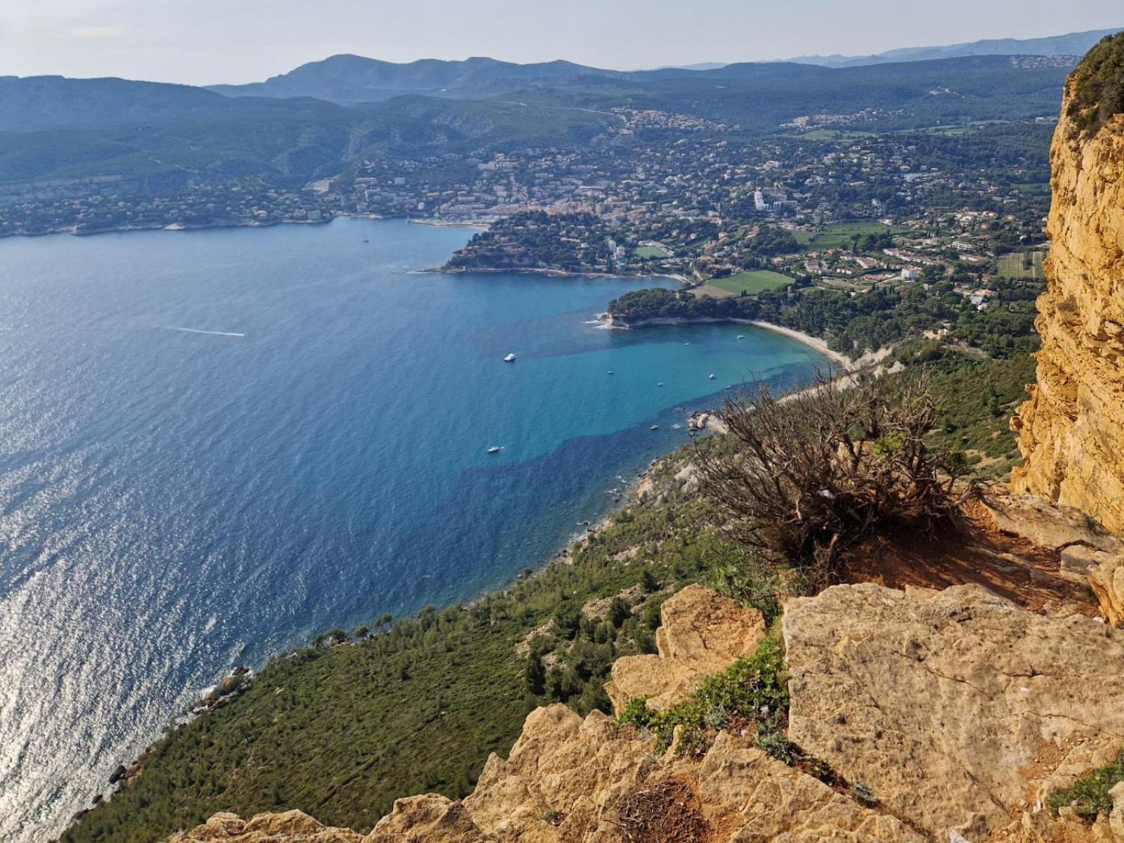 Aux Portes De Cassis 3*