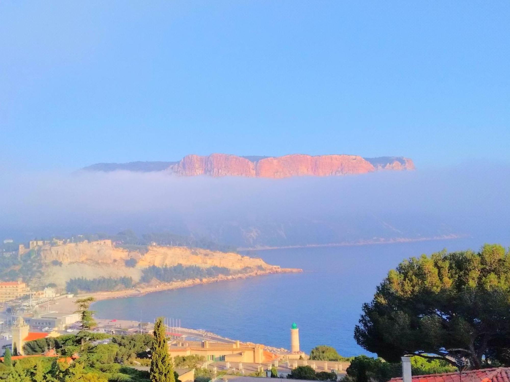 Aux Portes De Cassis Camping